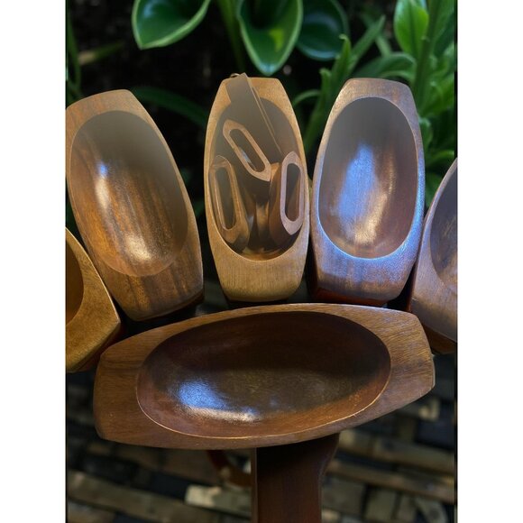 Vintage 6 Wooden Salad Bowl Set with 6 Napkin Rings Midcentury Oblong Bowls - Picture 2 of 11